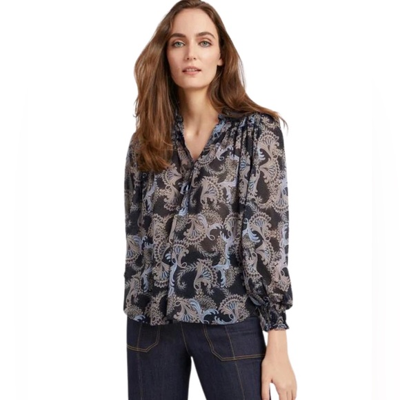 cinq a sept Tops - 🐾Cinq à Sept Black and Blue plume print raven blue multi size S NWT